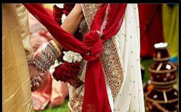 मुले मुलींमध्ये पहातात तरी काय?